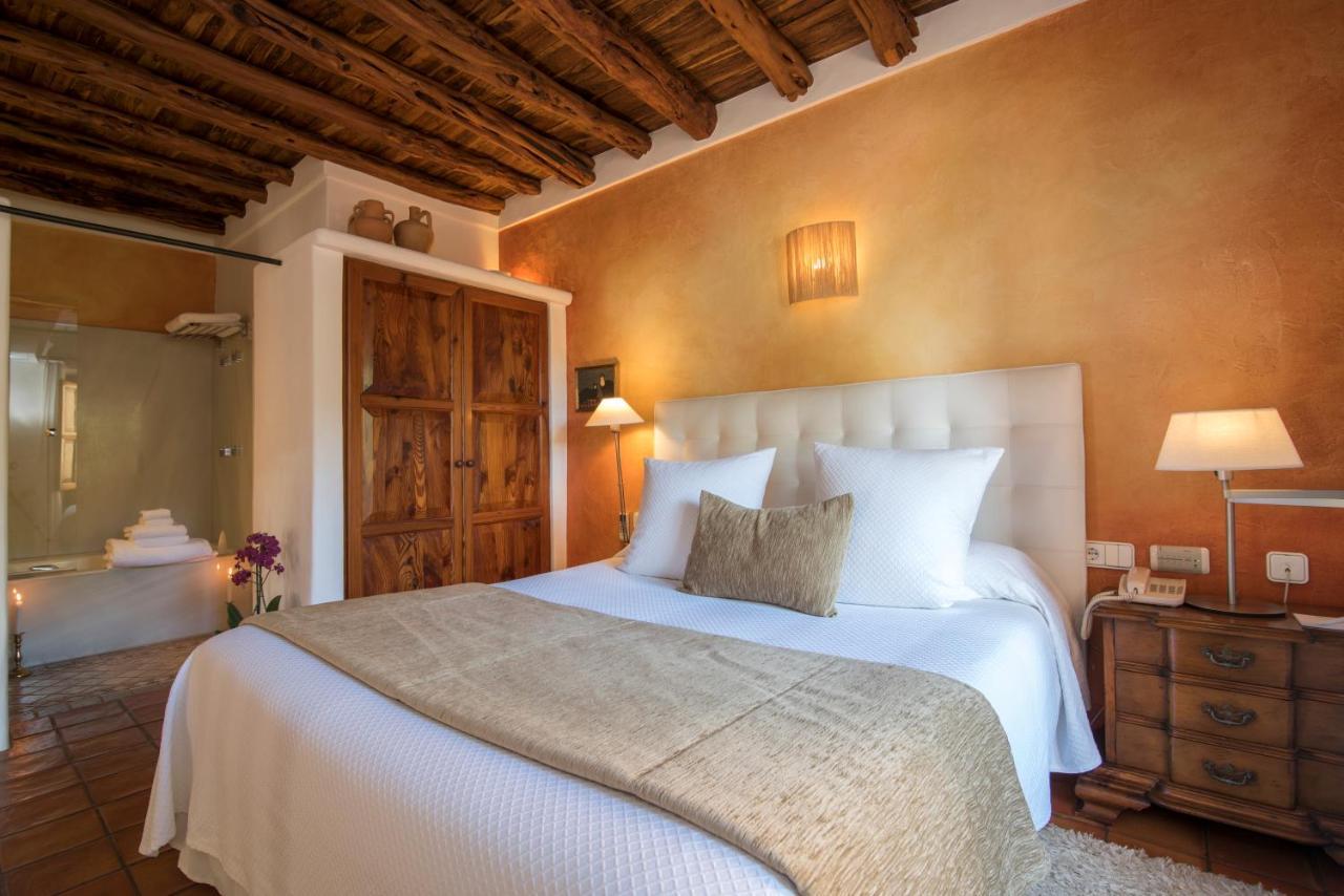 Hotel Rural & Spa Can Curreu Santa Eularia des Riu Buitenkant foto